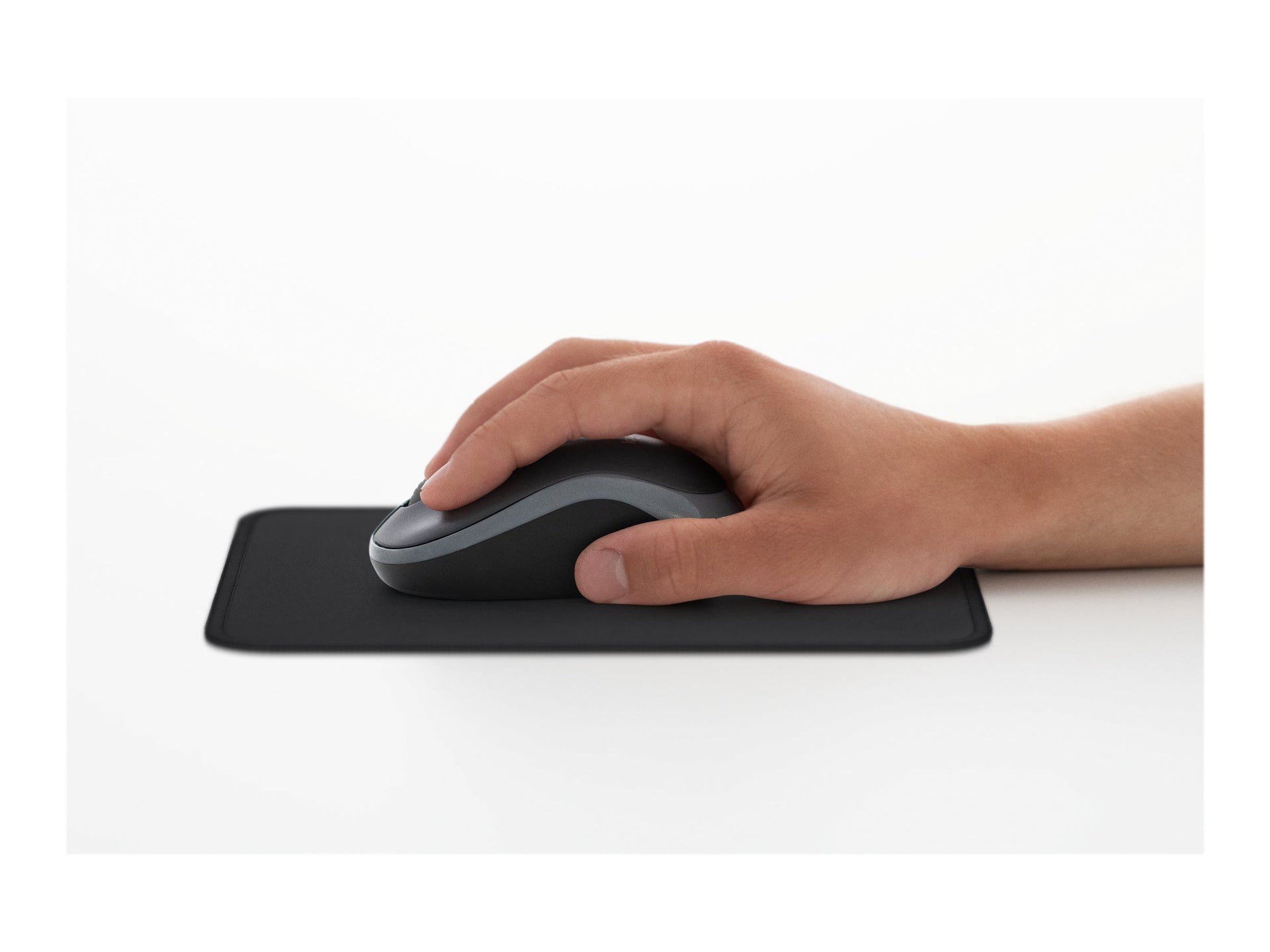 Logitech Studio Series - Alfombrilla de ratón - base de goma antideslizante, fácil deslizamiento, superficie resistente a salpicaduras - grafito