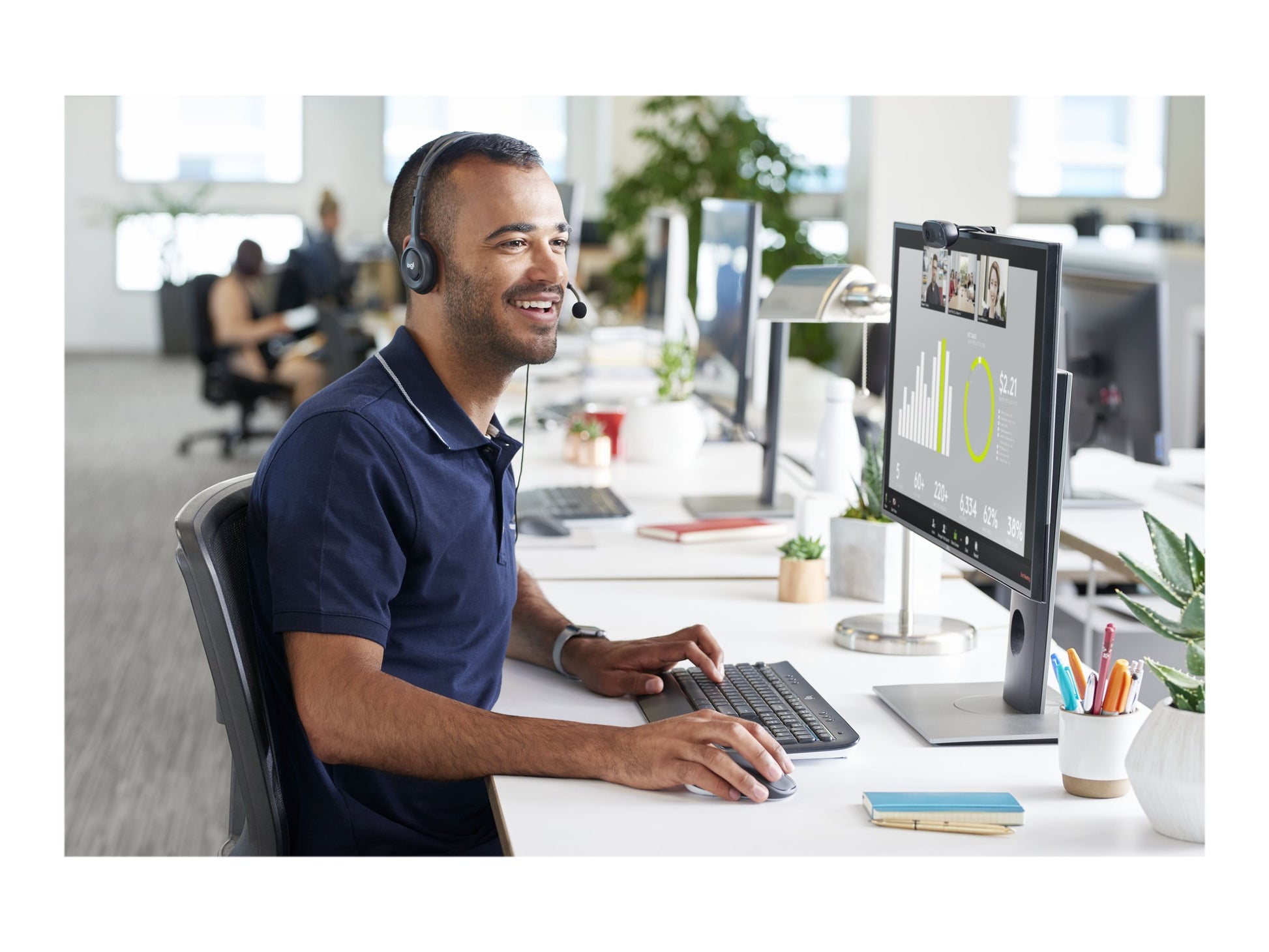 Logitech C505e - Webcam - color - 720p - focal fijado - audio - USB-3