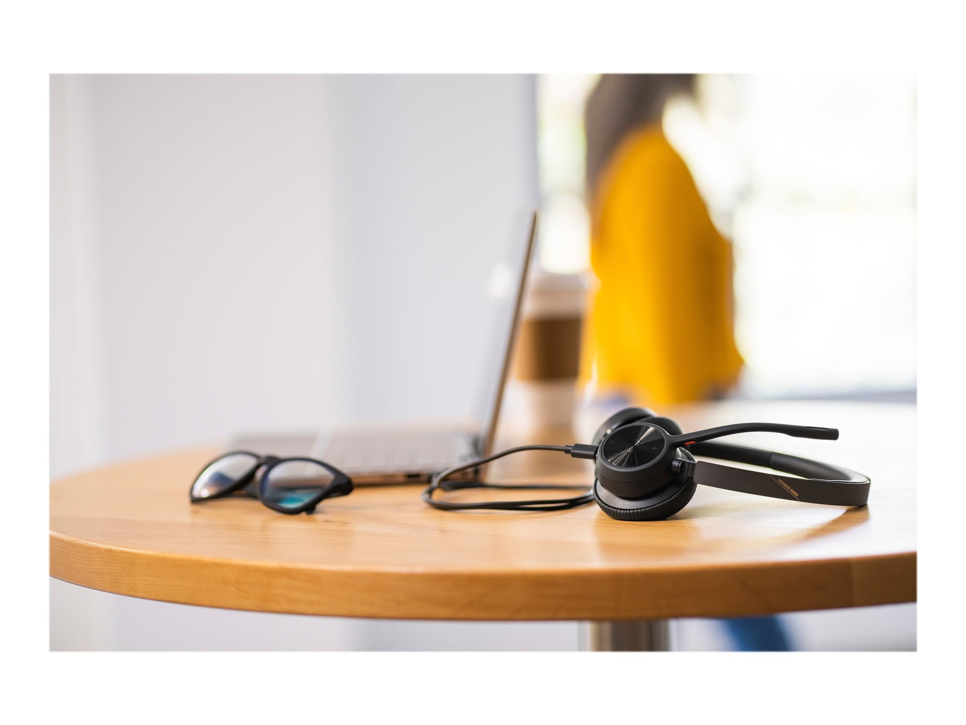 Poly Voyager 4320-M - Auricular - en oreja - Bluetooth - inalámbrico, cableado - USB-A a través de adaptador Bluetooth - negro - Certificado para Equipos de Microsoft, Certificado por Zoom-3