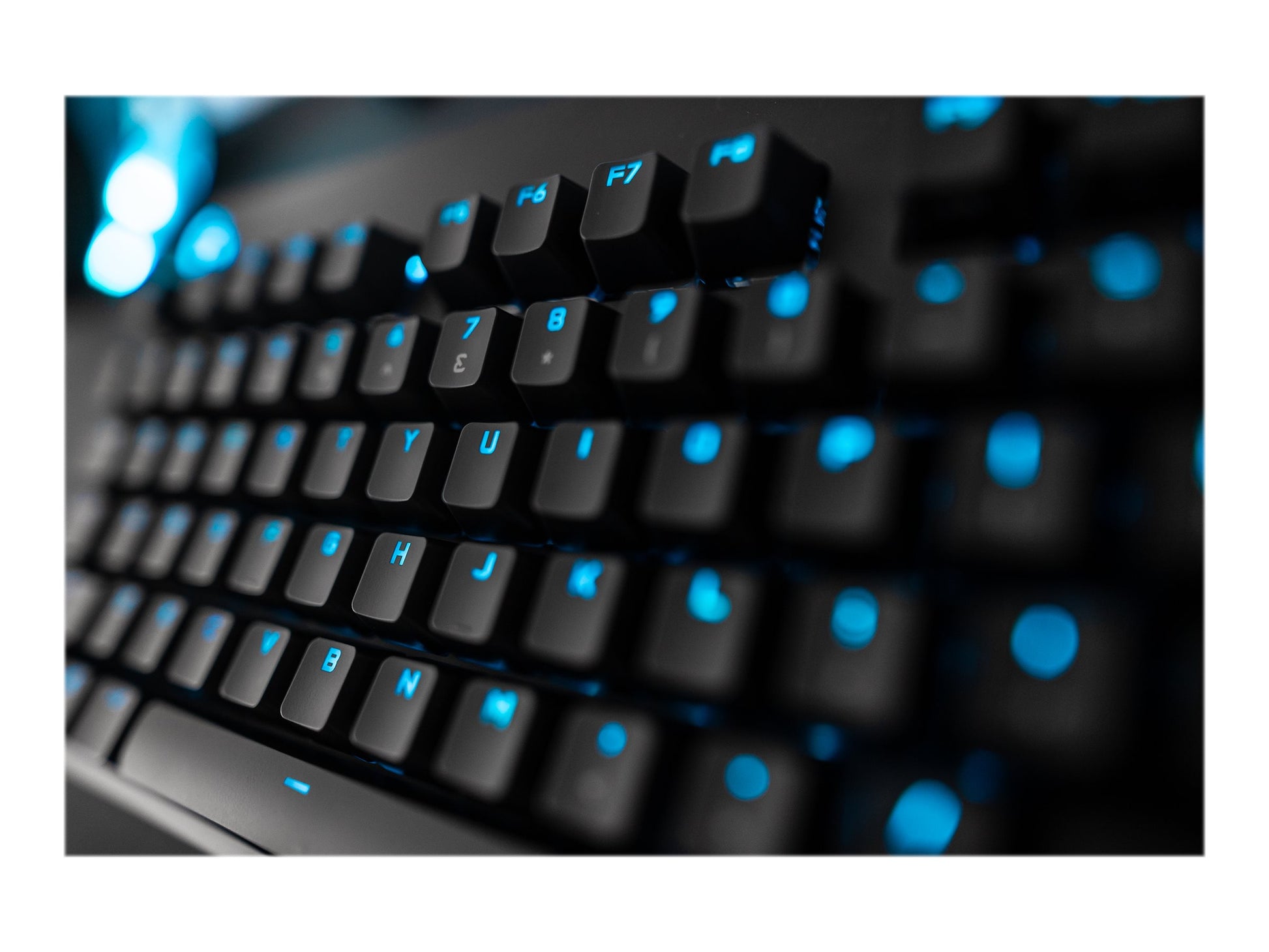 Logitech G Pro Mechanical Gaming Keyboard - Teclado - retroiluminación - USB - interruptor: GX Blue Clicky - negro-10