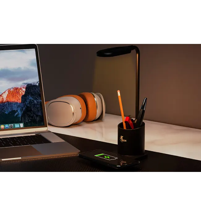Xtech - Wireless charger pad - with LED Desk Lamp XTA-701