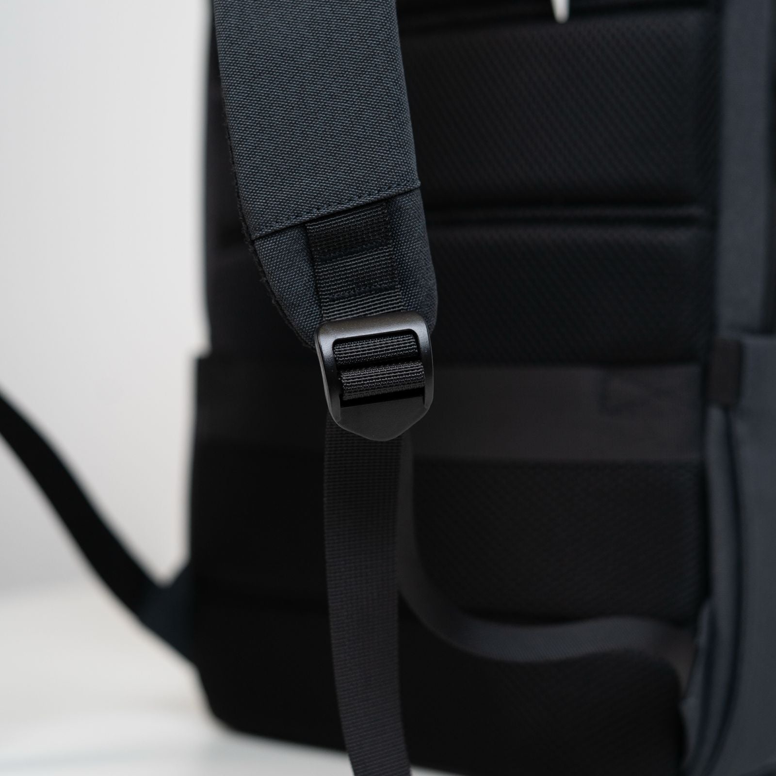 Mochila Business 11 Gris Oscuro-4