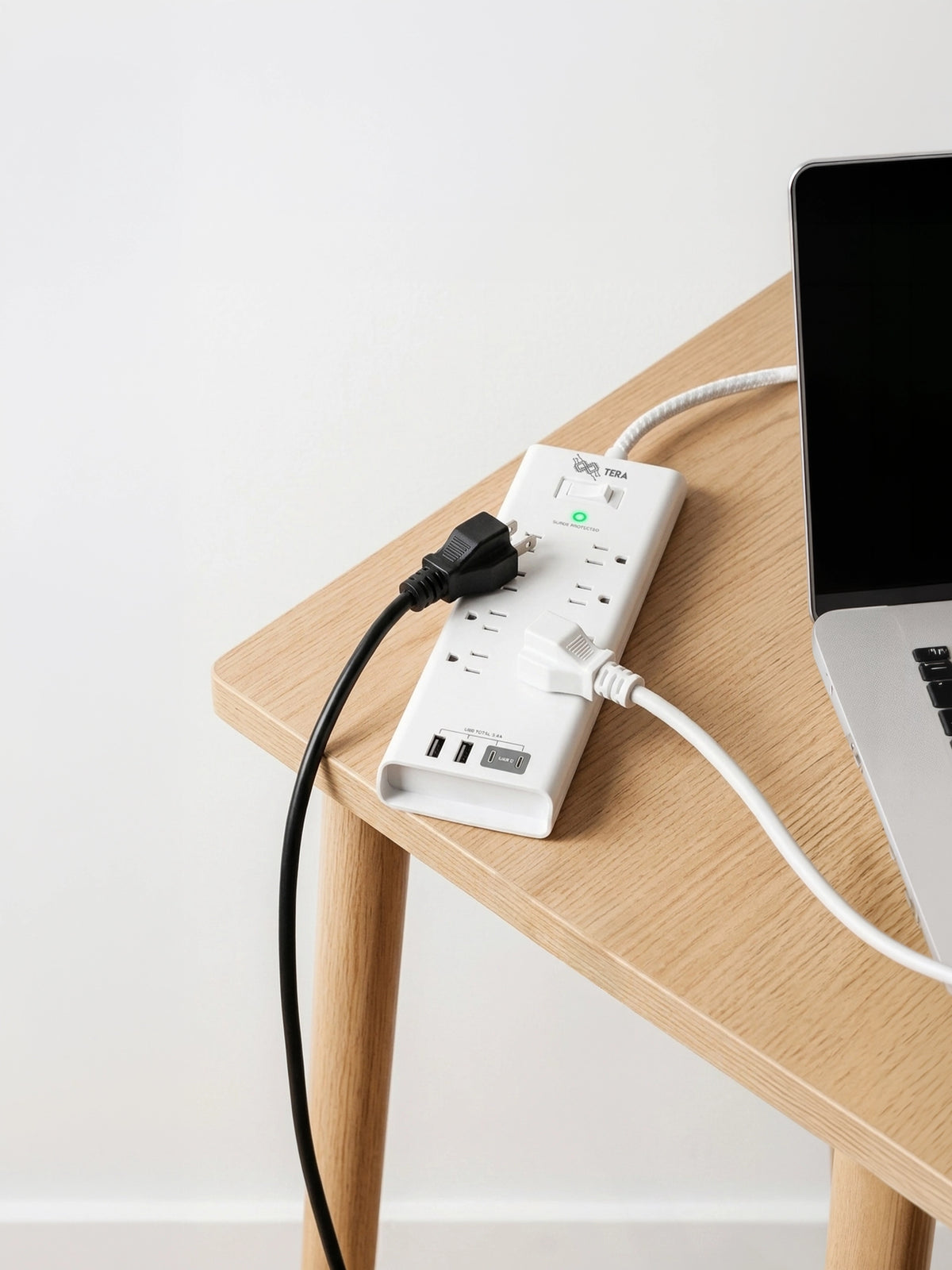 TERA Multi Toma TERA-MT8U4 8 Salidas+ 2 Puertos  USB + 2 Puertos USB - C  27W 1875W/125V/15A  Color Blanco-2