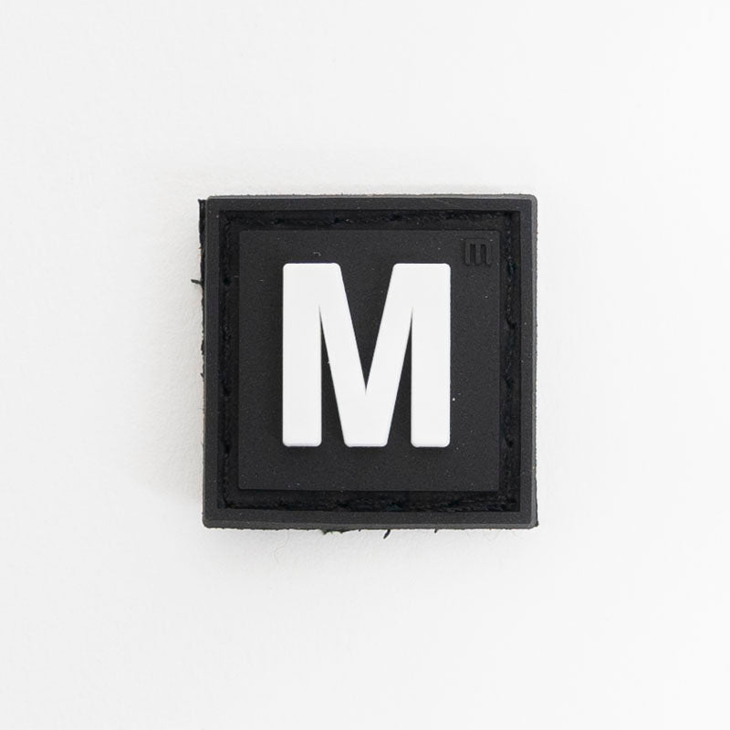 Parche letra M-1