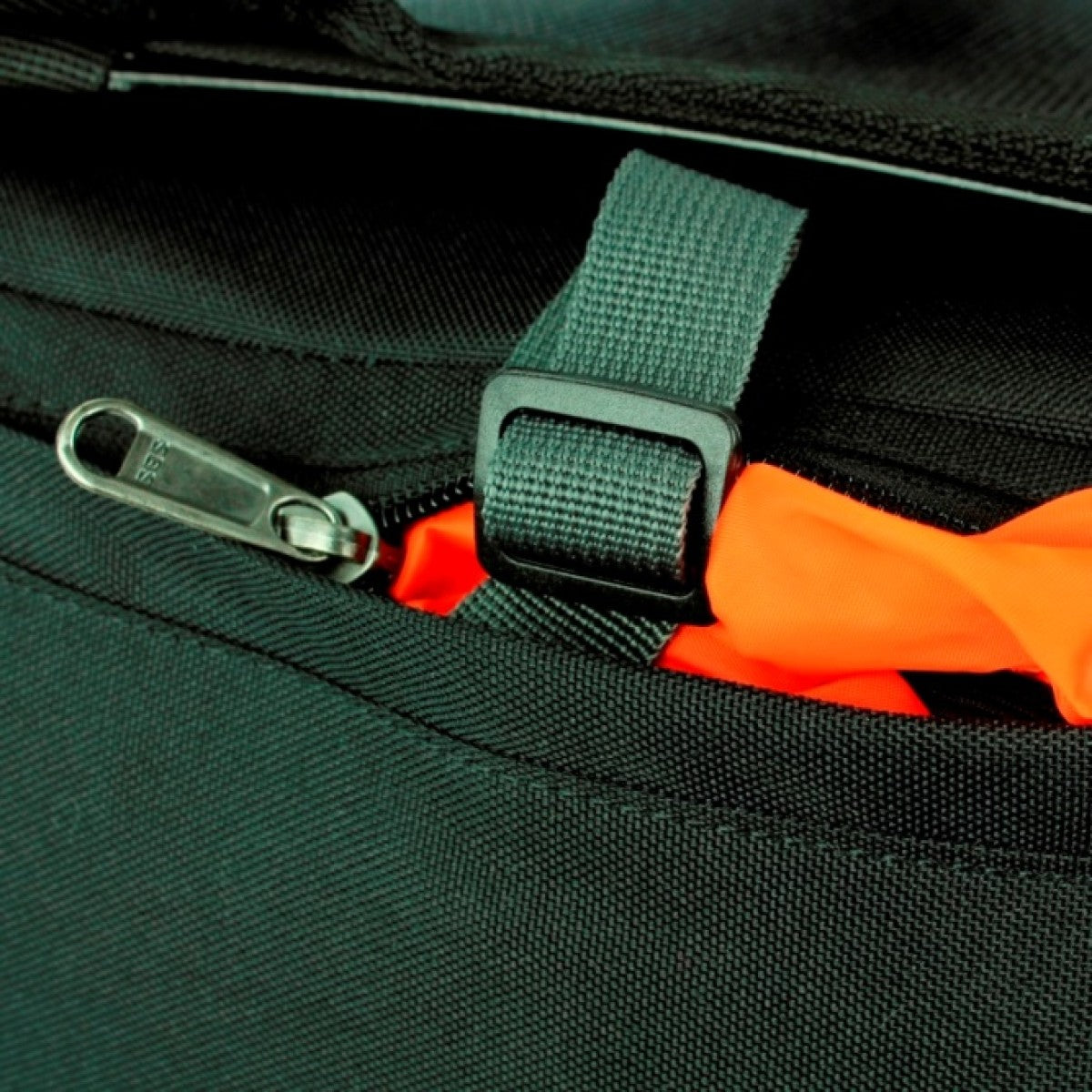 Mochila Chompipe 50 Negra-6