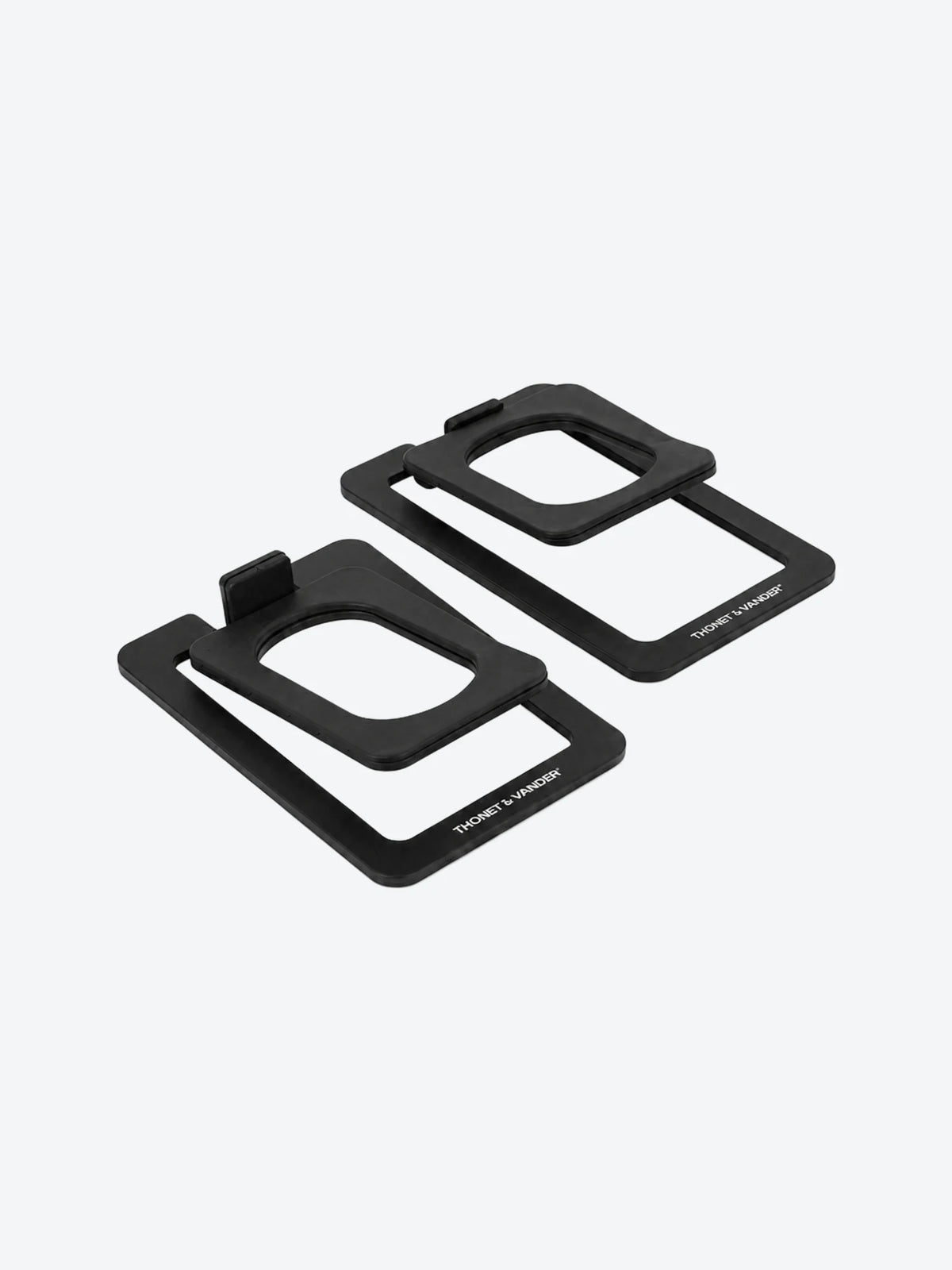 SOPORTE PARA PARLANTE THONET & VANDER ZIEL 150 X 165 MM CAPACIDAD DE 2.8KG ANTIDESLIZANTE Y ANTIVIBRACION HK096-03678